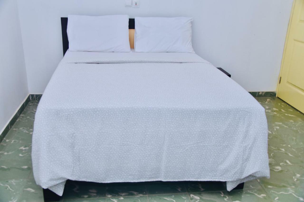 Hotel La Couronne Rw Yaounde Ngoại thất bức ảnh