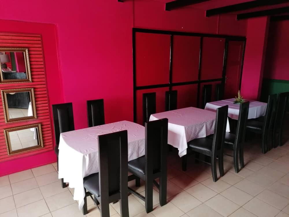 Hotel La Couronne Rw Yaounde Ngoại thất bức ảnh